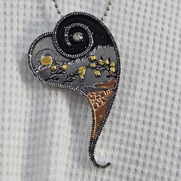 Modern Art Heart Necklace Floral Hummingbird Design New Costume Jewelry ♥️ - Picture 7 of 9